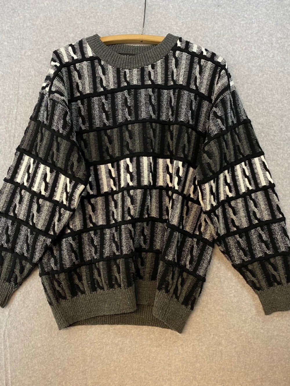 Protege Collection Sweater L Mens Cable Knit 3D Knit Acrylic US Vintage 90s